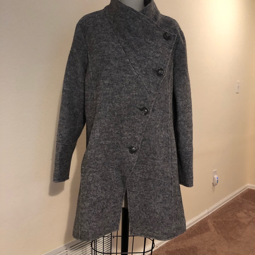 Heather grey coat by Halogen